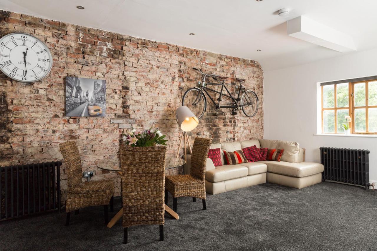 Apartment Centre
